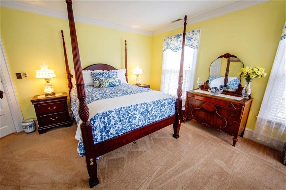 Bay Haven Inn Of Cape Charles Exterior photo