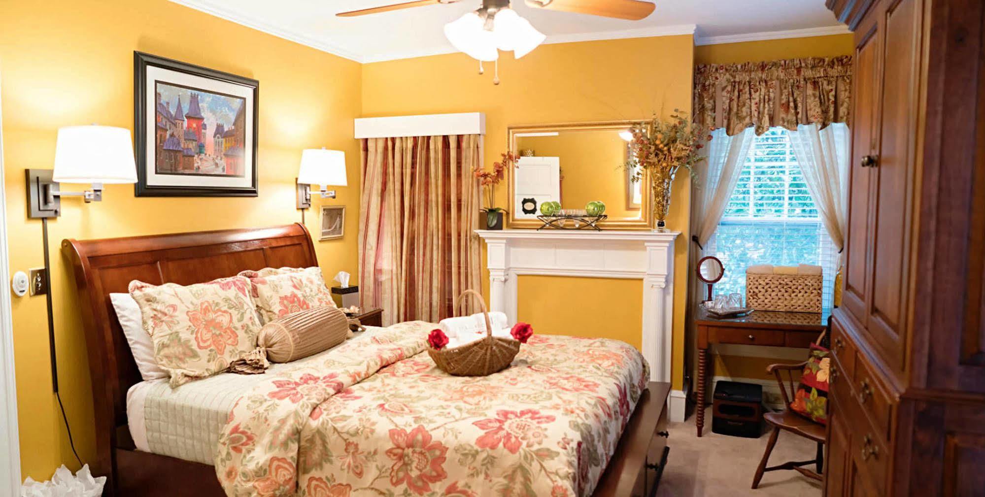 Bay Haven Inn Of Cape Charles Exterior photo